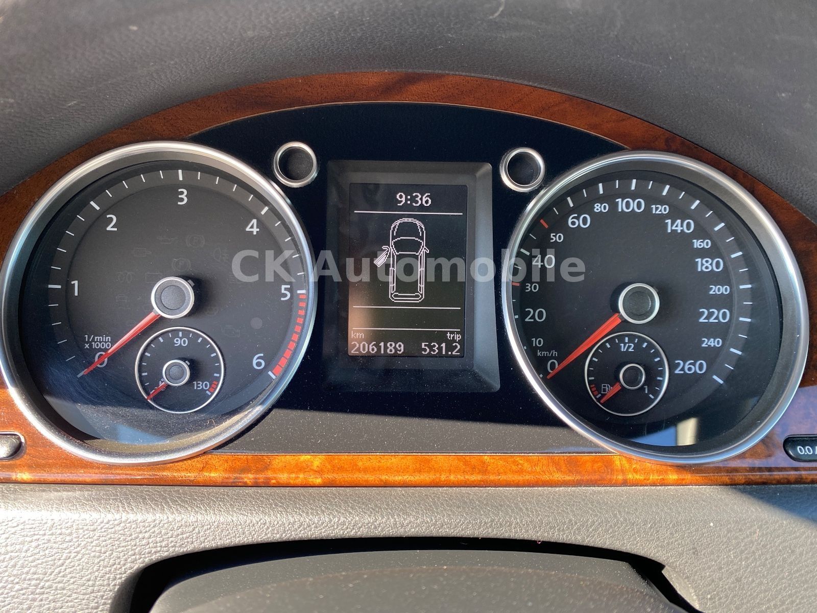 Fahrzeugabbildung Volkswagen Passat Variant Comfortline BM/DSG/Navi/Bi-Xenon
