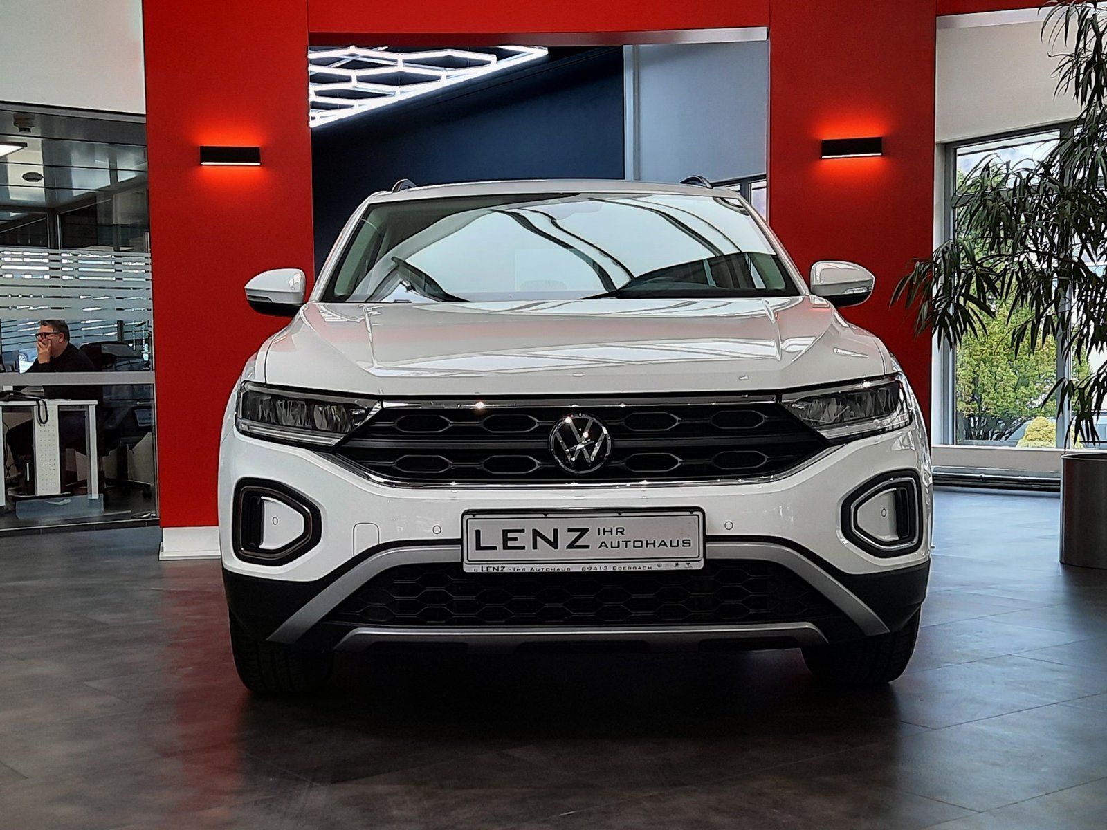 Fahrzeugabbildung Volkswagen T-Roc Life TSI DSG *Cam*LED*Sitzhzg*PDC*ACC*APP*