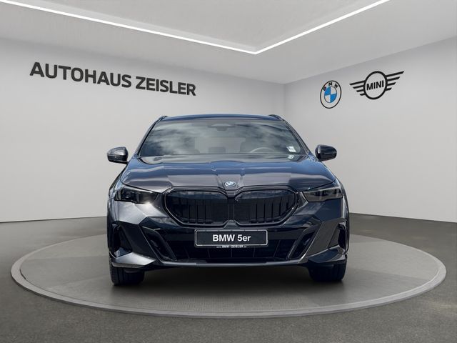 Foto Nummer 5: BMW 550e xDrive