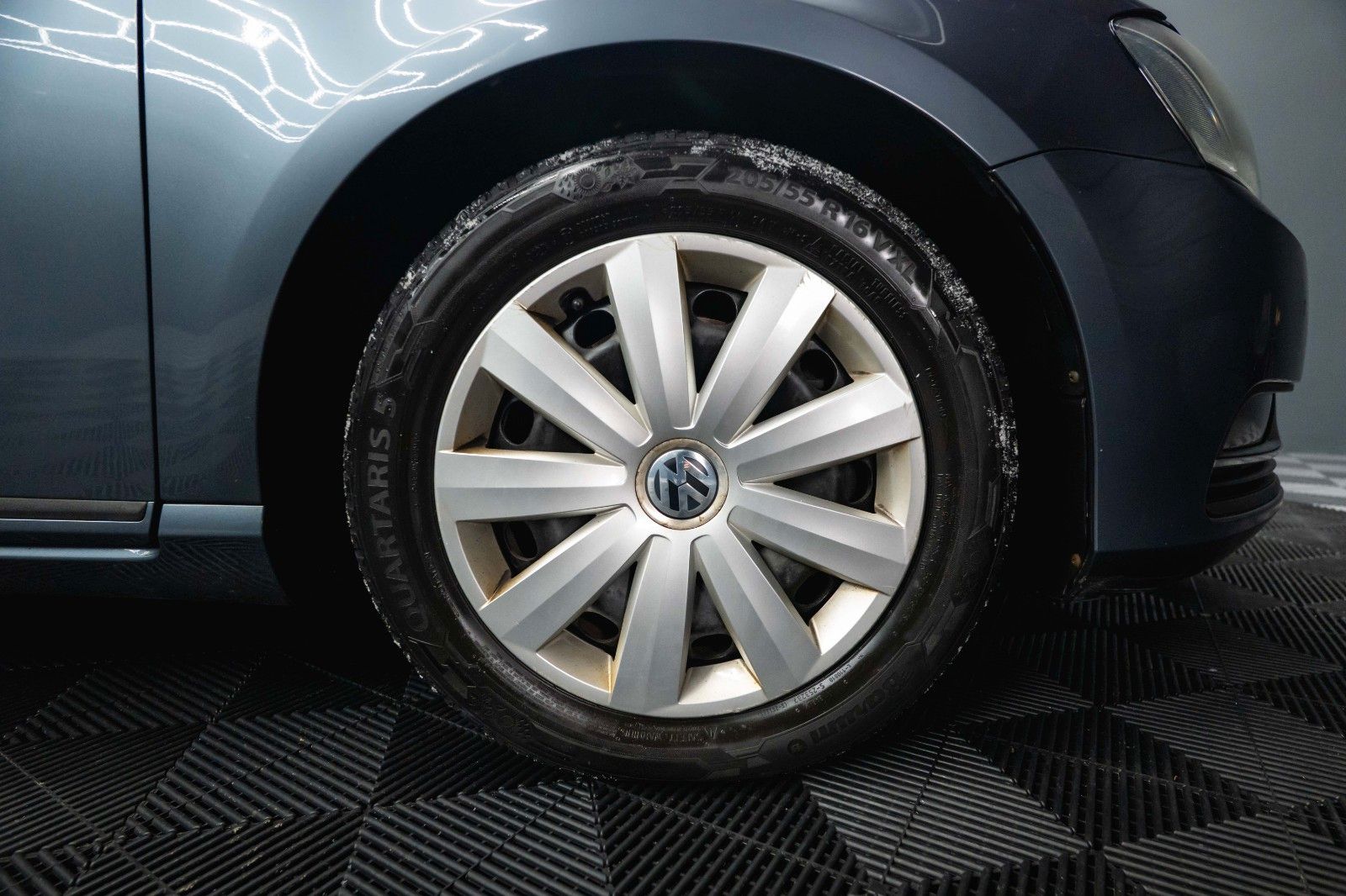 Fahrzeugabbildung Volkswagen Passat Variant 1.6 TDI Trendline BlueMotion TÜV