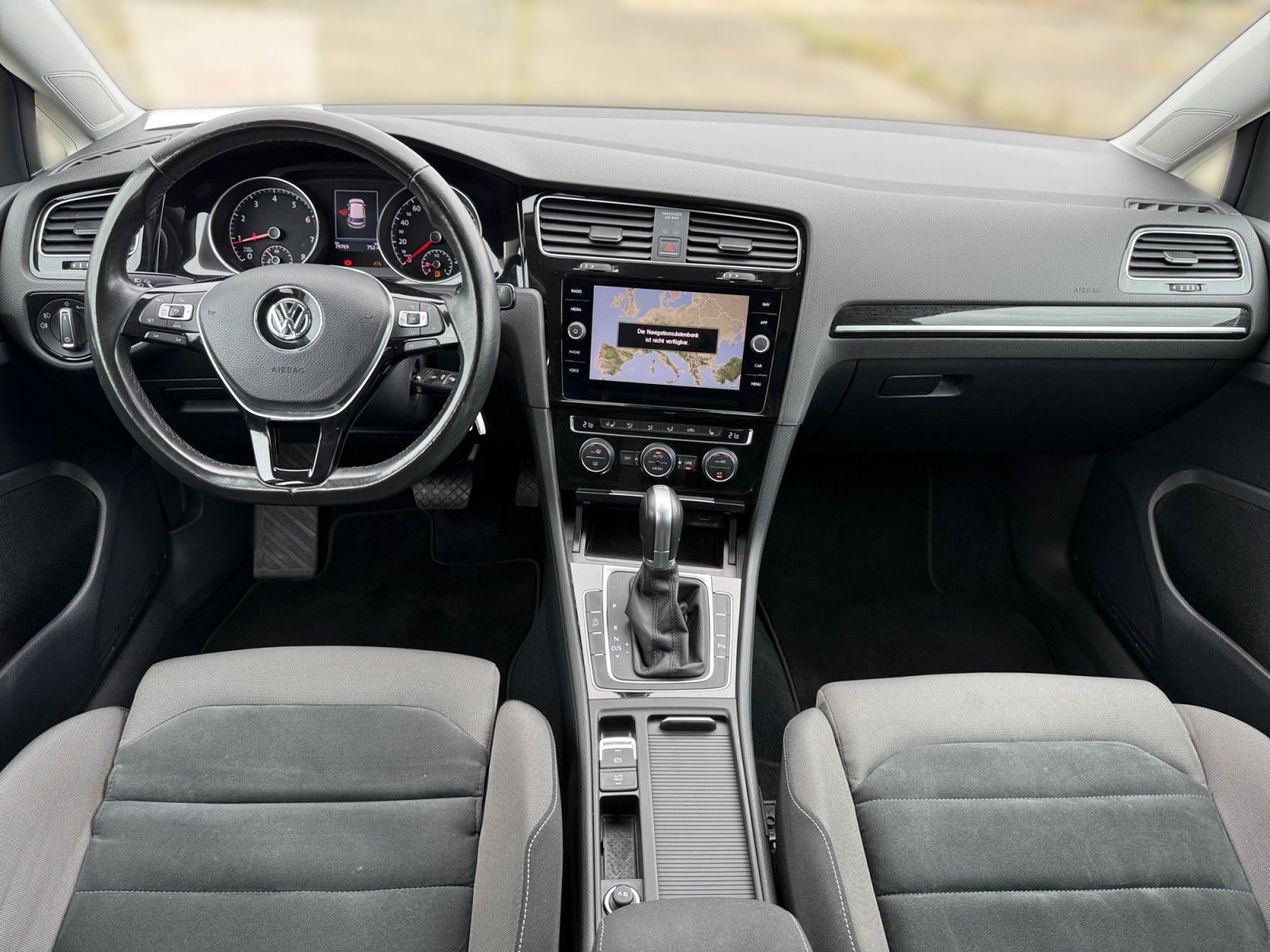 Volkswagen Golf VII Highline 1.4TSI DSG ACC DynLicht Klima