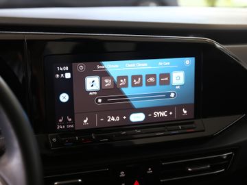 Volkswagen Caddy 2.0TDI DSG STYLE NAV PRO STANDH PANO 7SITZ