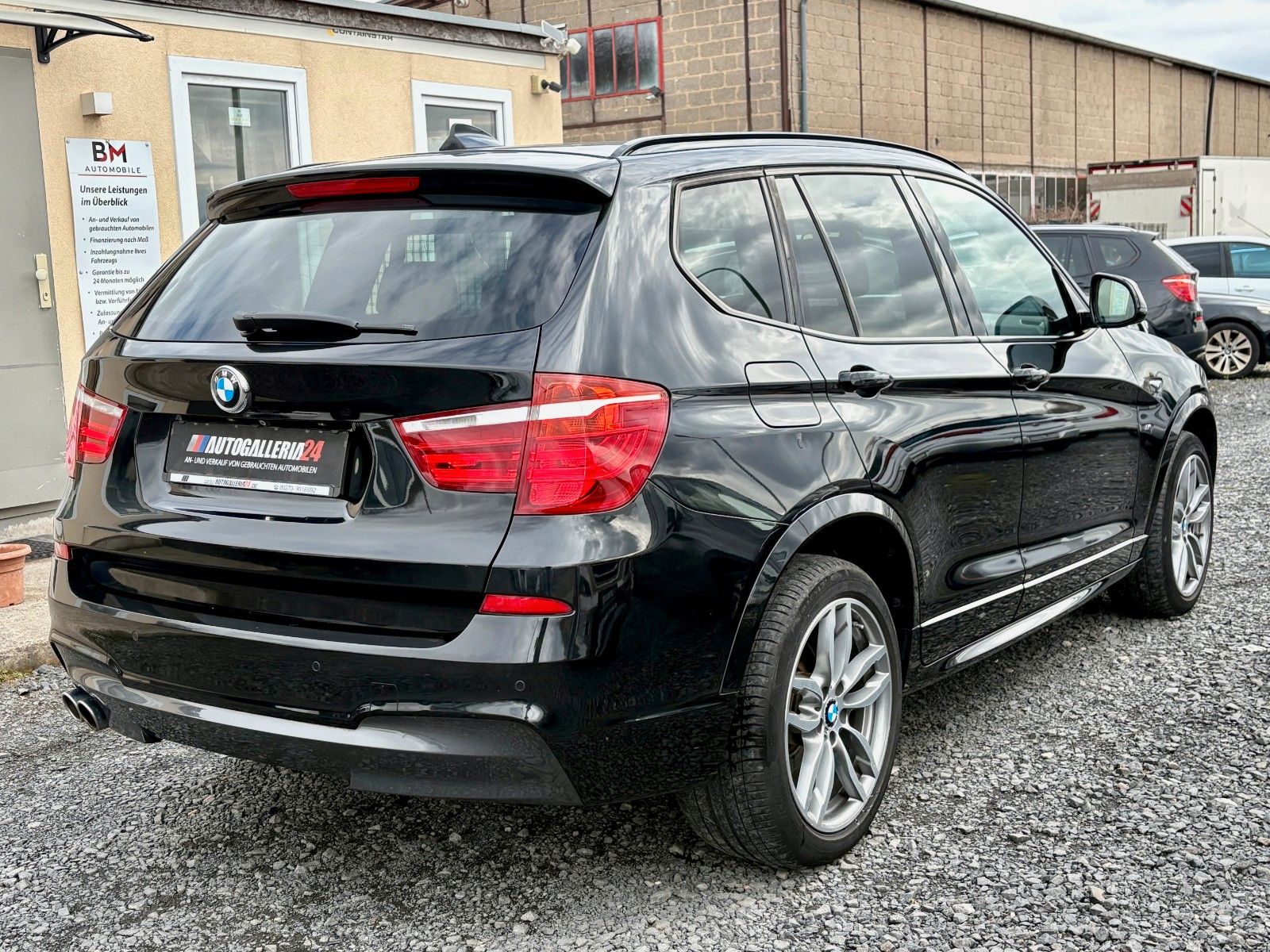 Fahrzeugabbildung BMW X3 xDrive35d Sport-Aut. M SPORTPAKET Navi Leder
