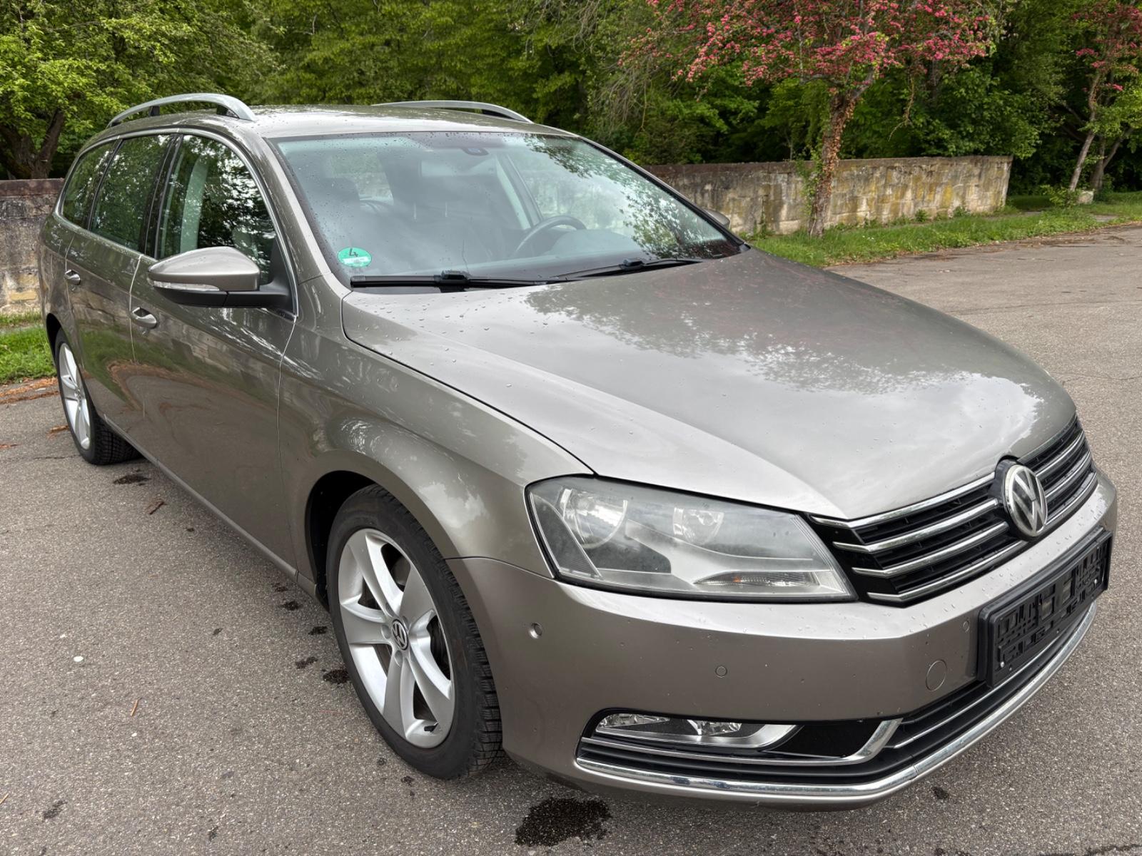 Volkswagen Passat 2.0TSI Variant Highline *SHZ*ACC*NAVI*
