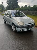 Renault Clio 2 1.4 RXE 1. Hand Klima - Renault Clio aus 1998
