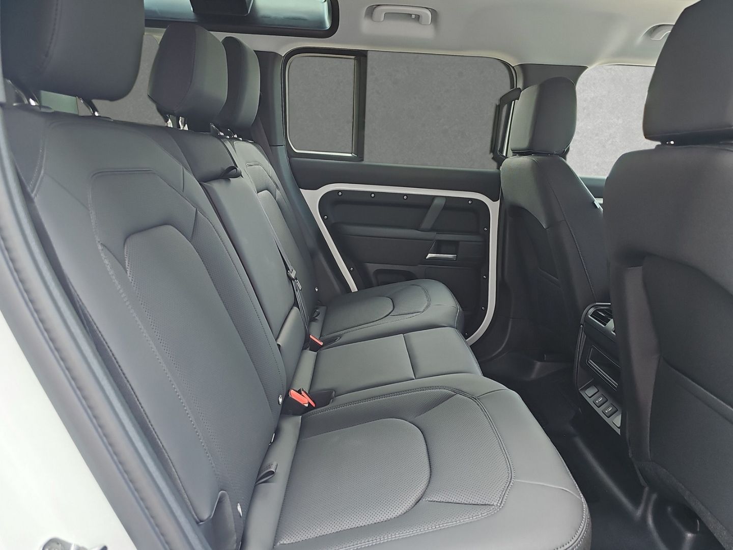 Land Rover Defender - Bild 6