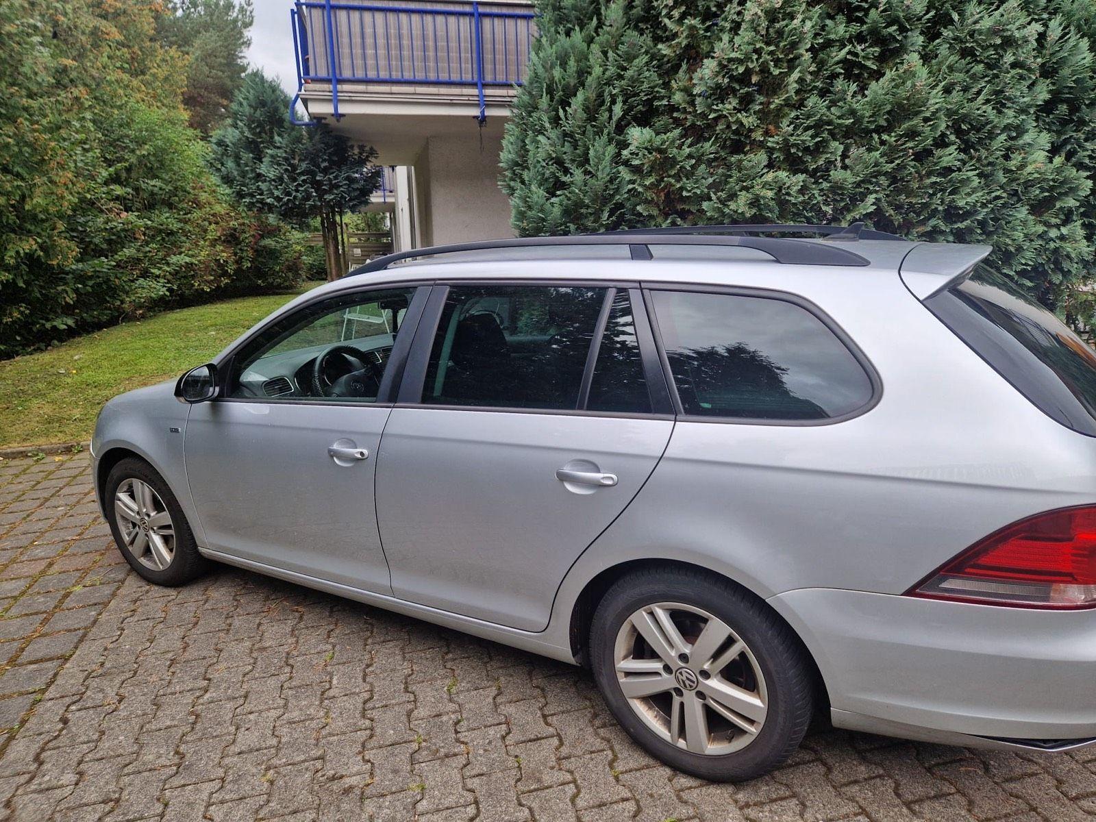 Volkswagen Golf 2013 — interior