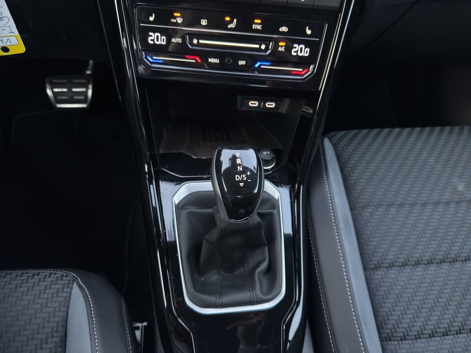 Volkswagen T-Roc - Bild 16