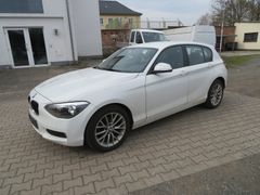 BMW 116i Sitzhzg Avantage-Paket TURBOLADERSCHADEN BMW 116i Sitzhzg Avantage-Paket TURBOLADERSCHADEN