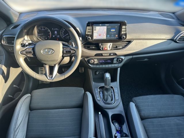 Fahrzeugabbildung Hyundai i30 N-Line 1.4 T-GDI +NAVI+KLIMA+SHZ+RFK+DAB+CAR