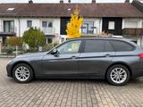BMW 320i xDrive Touring Advantage Automatic Adva... - BMW 320: Xdrive 320i