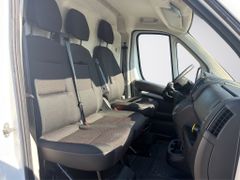 Fahrzeugabbildung Citroën Jumper 35 L4H2 Control Heavy BlueHDi 165 S&S