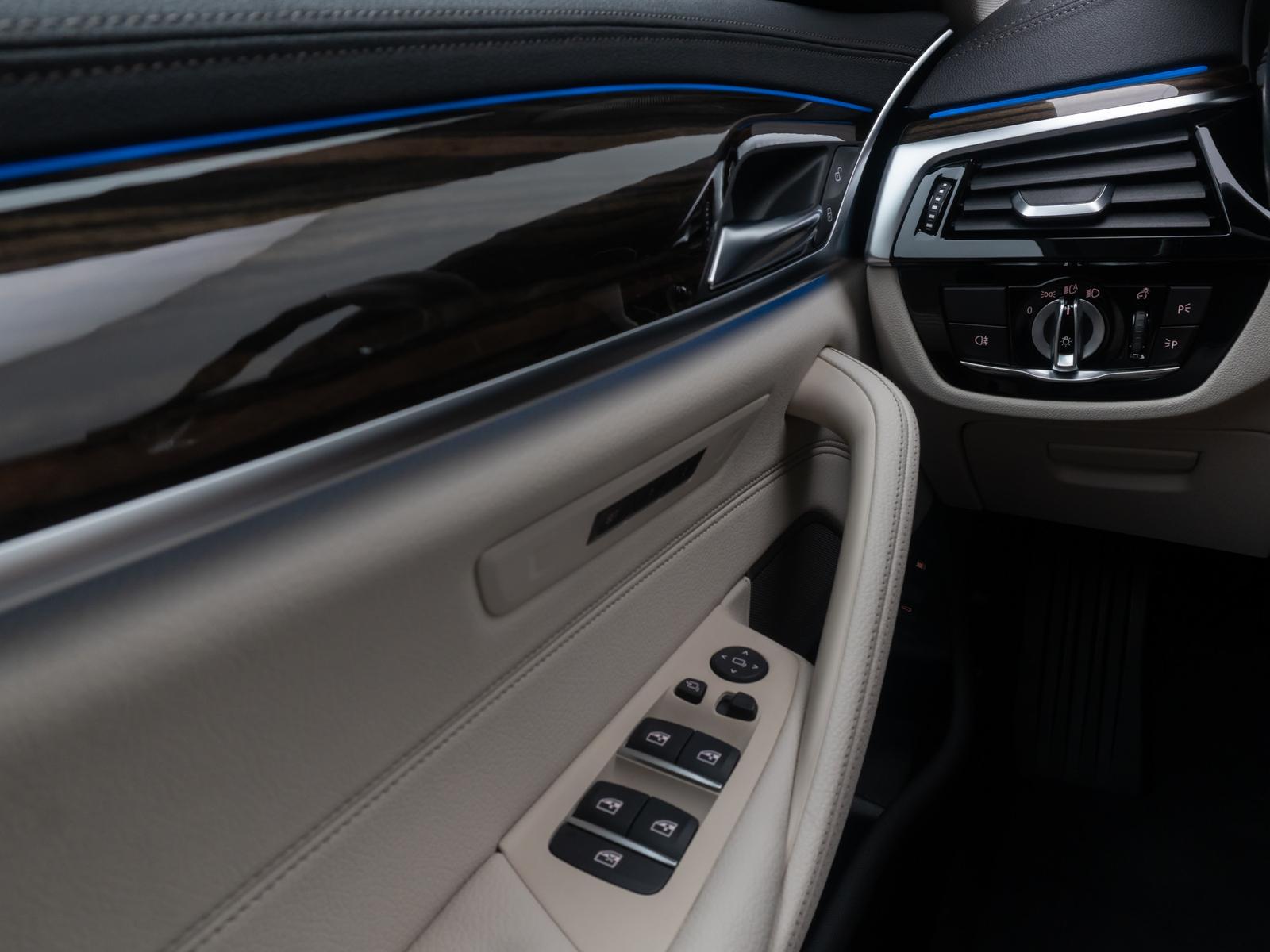 BMW 530e Luxury Line DAB H/K 4xKlima Alarm AHK Sport