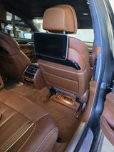 BMW M760Li xDrive V12 Excellence - - BMW: 7 V12
