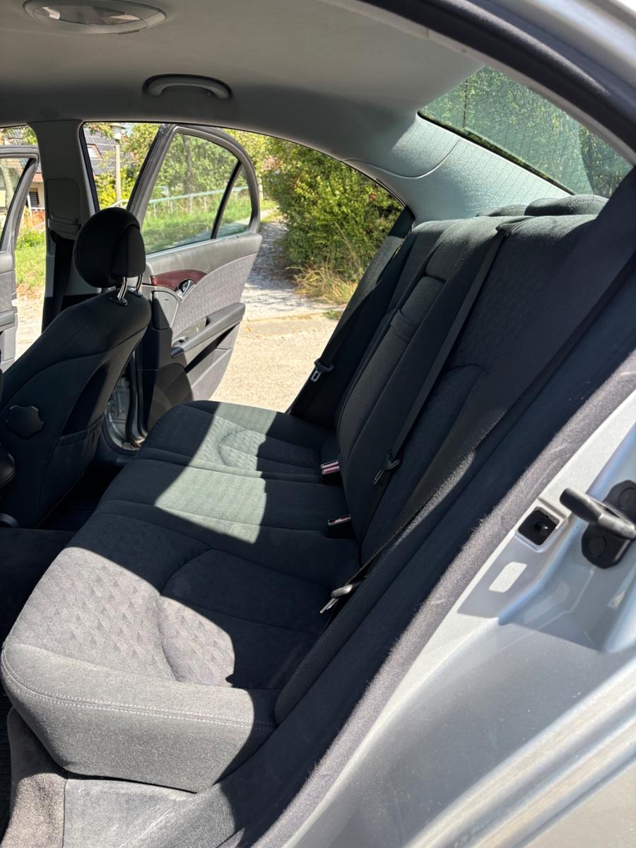 Mercedes-Benz E 220 CDI W211