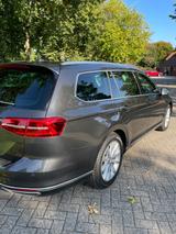 Volkswagen Passat Variant 2.0 TDI DSG 140kW Pano. Highline - Volkswagen Passat Variant: Von Privat