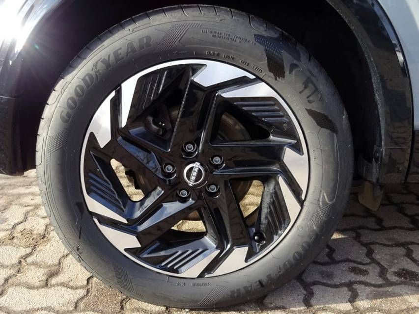 Fahrzeugabbildung Nissan Qashqai 1.3 DIG-T  MHEV Automatik Tekna +