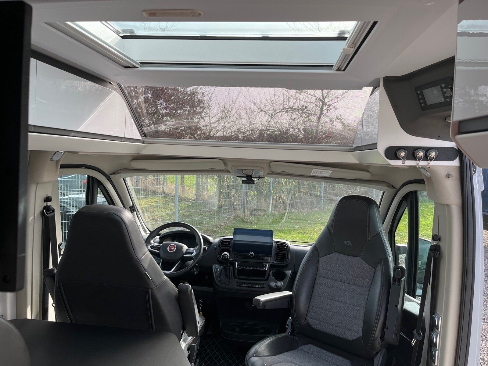 Fahrzeugabbildung Adria Twin Supreme 640 SLB AHK,Markise,Luftfederung