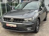 Volkswagen Tiguan Join 2.0 TDI DSG*1.Hand*Navi*ACC*SHZ - mit Diesel-Antrieb: Grau, Geländewagen