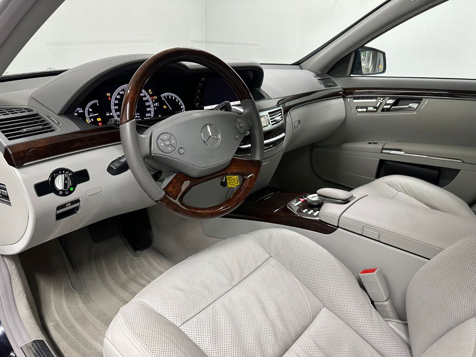 Fahrzeugabbildung Mercedes-Benz S 500 4MATIC *2.Hand*DISTRO*SCHIEBED*SITZKLIMA