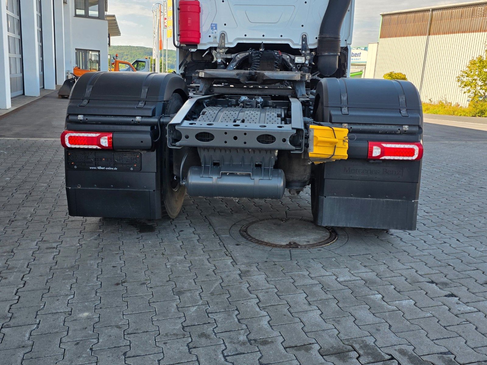 Fahrzeugabbildung Mercedes-Benz Actros 1846 LS Hydraulik, ADR, 2 x Nebenantrieb