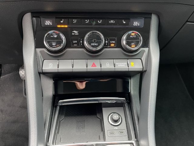 Skoda Karoq 1.0 TSI Clever *4XSHZ*DAB*LED*SHZ*PDC*TEL*
