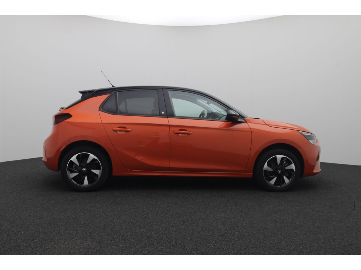 Fahrzeugabbildung Opel Corsa-e F Edition LED Kamera Einparkhilfe