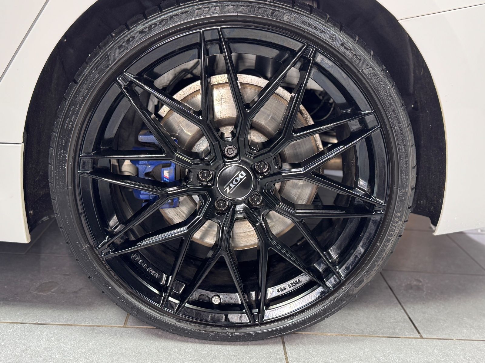 Fahrzeugabbildung BMW M340i xDrive Touring|LASER|NAVI|PANORAMA|ACC|AHK