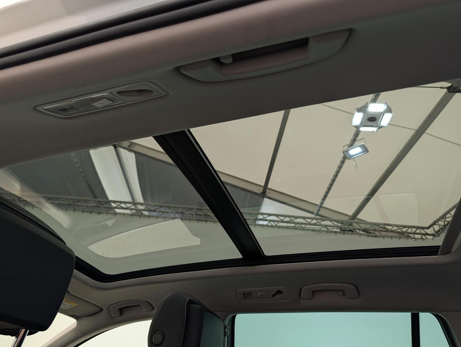 Volkswagen Passat 1.5 TSI DSG R-line ACC LED Pano L, миниатюра 15
