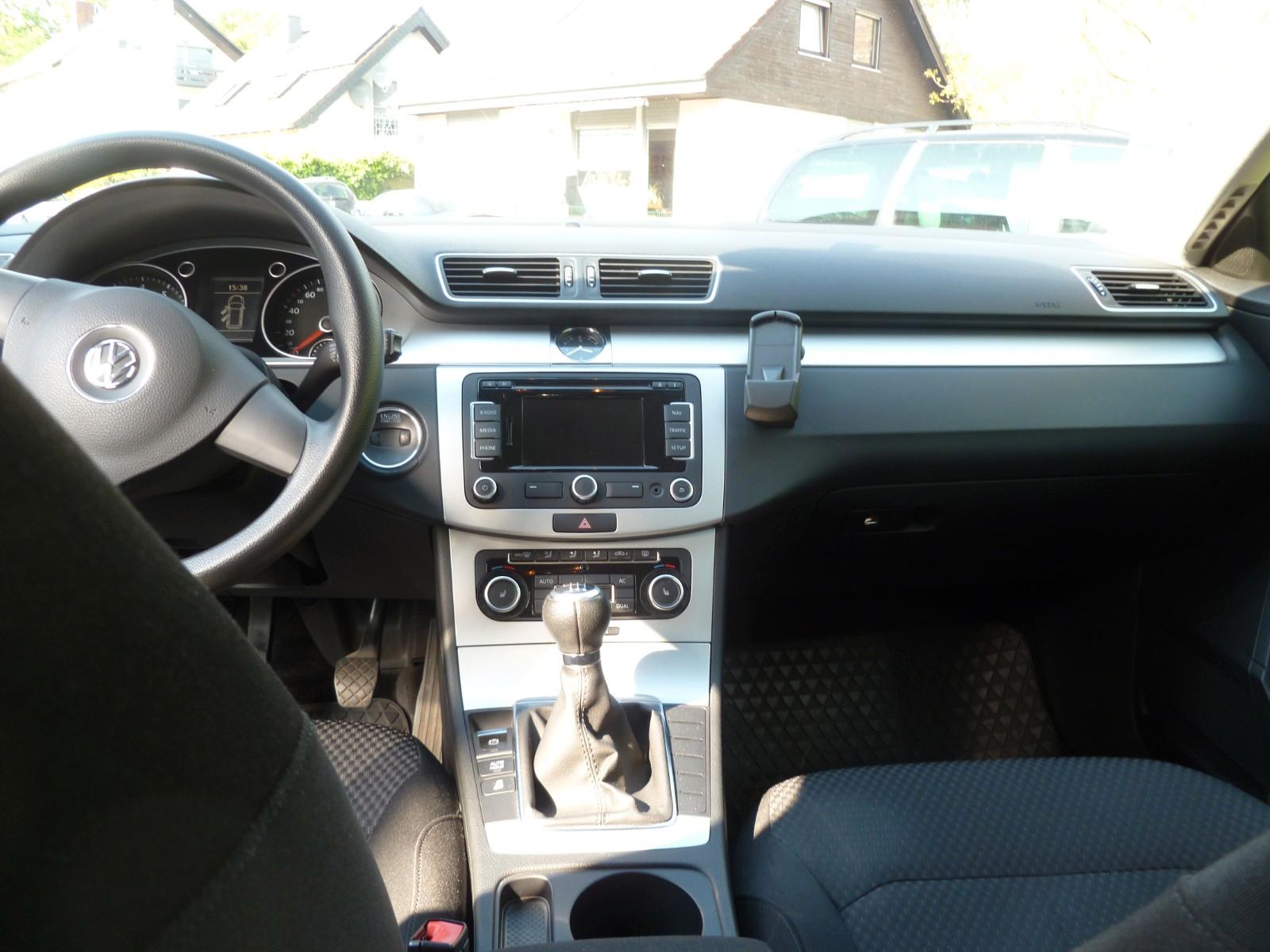 Volkswagen Passat 2011 — photo 5