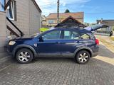 Chevrolet Captiva 2.4 LS 2WD 5-Sitzer LS - blaue Chevrolet Captiva