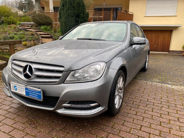 Mercedes-Benz C 180 C -Klasse C 180 CDI BlueEfficiency AHK SH