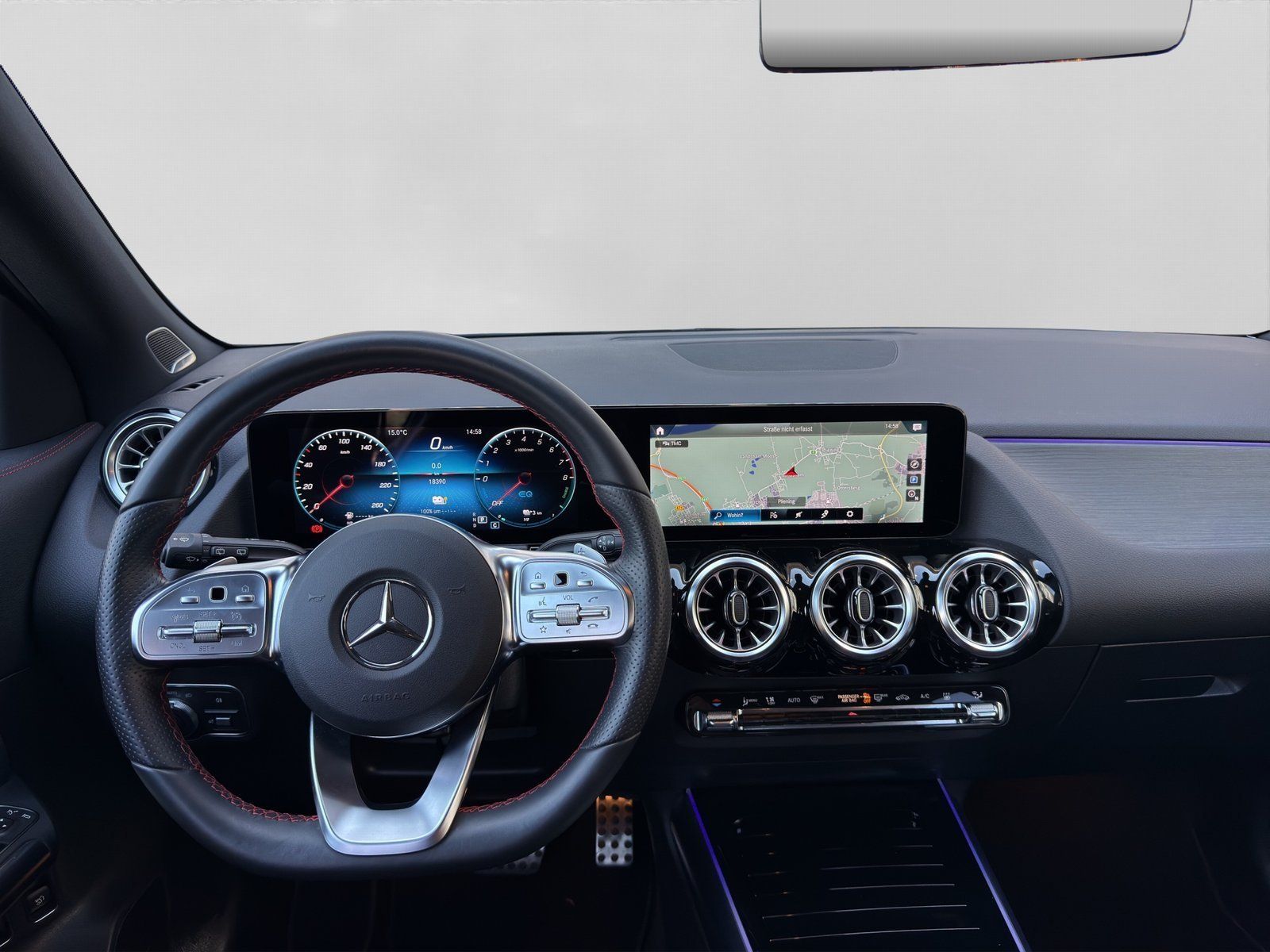 Fahrzeugabbildung Mercedes-Benz GLA 250 e AMG Night Multibeam Burmester KeyGO