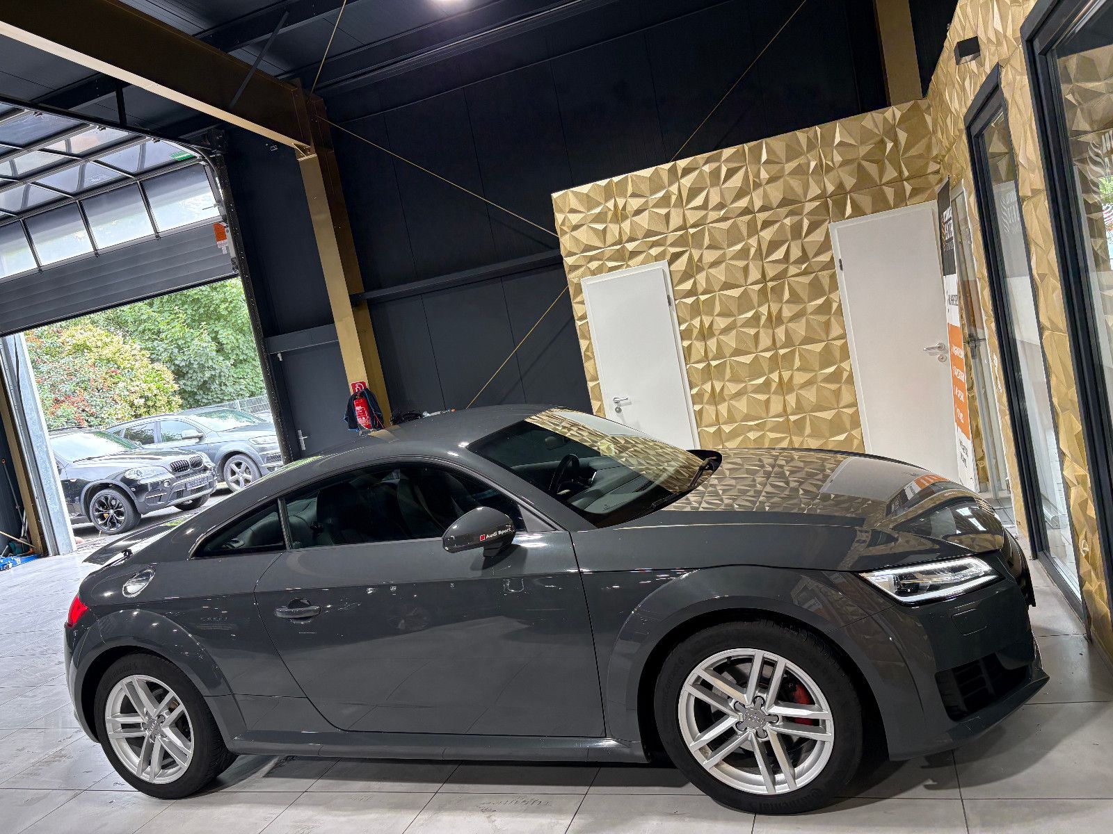 Fahrzeugabbildung Audi TT Coupe 1.8 TFSI/SHZ/NAVI/PDC/ALCANTARA/4-SITZ/
