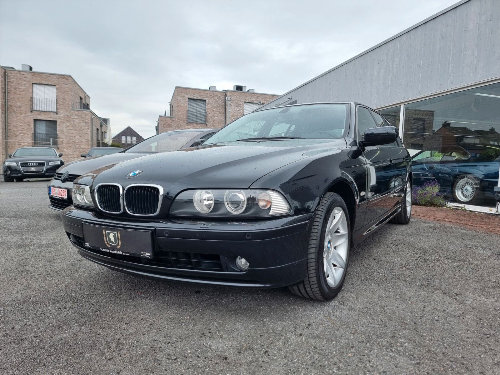 Fahrzeugabbildung BMW 530i Exclusive touring/2. Hand/1A Zust.+Historie
