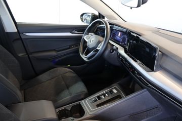 Volkswagen Golf VIII 2.0 TDI Life AID+ACC+LED+CARPLAY+ALU