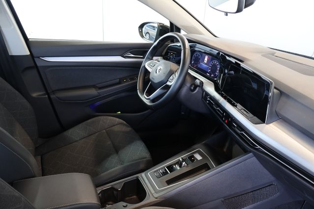 Volkswagen Golf VIII 2.0 TDI Life AID+ACC+LED+CARPLAY+ALU