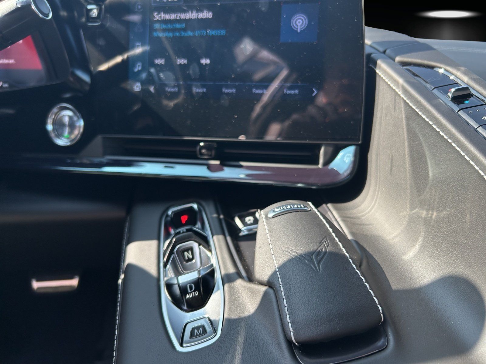 Fahrzeugabbildung Corvette C8 Cabrio 3LT MY2025 MAGNETIC/LIFT/HYSTERIA PURP