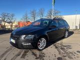 Skoda Octavia 2.0 TDI SCR DSG 4x4 RS60 Combi RS60 StHz - Skoda Octavia RS60 mit Diesel-Antrieb