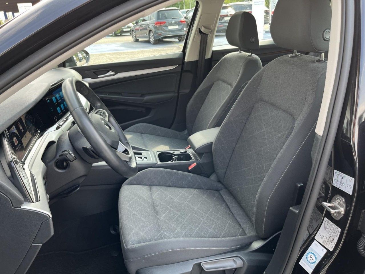 Volkswagen Golf - Bild 10