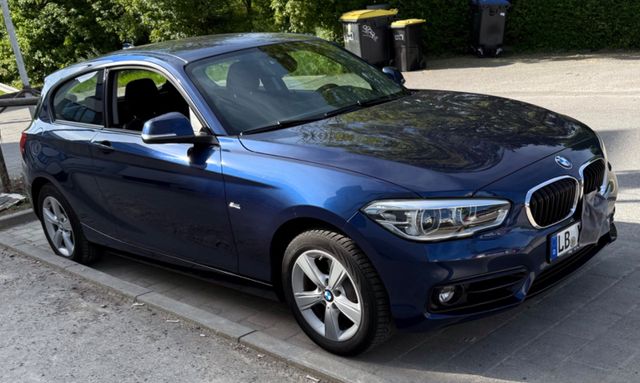 BMW 120i Sport Line  