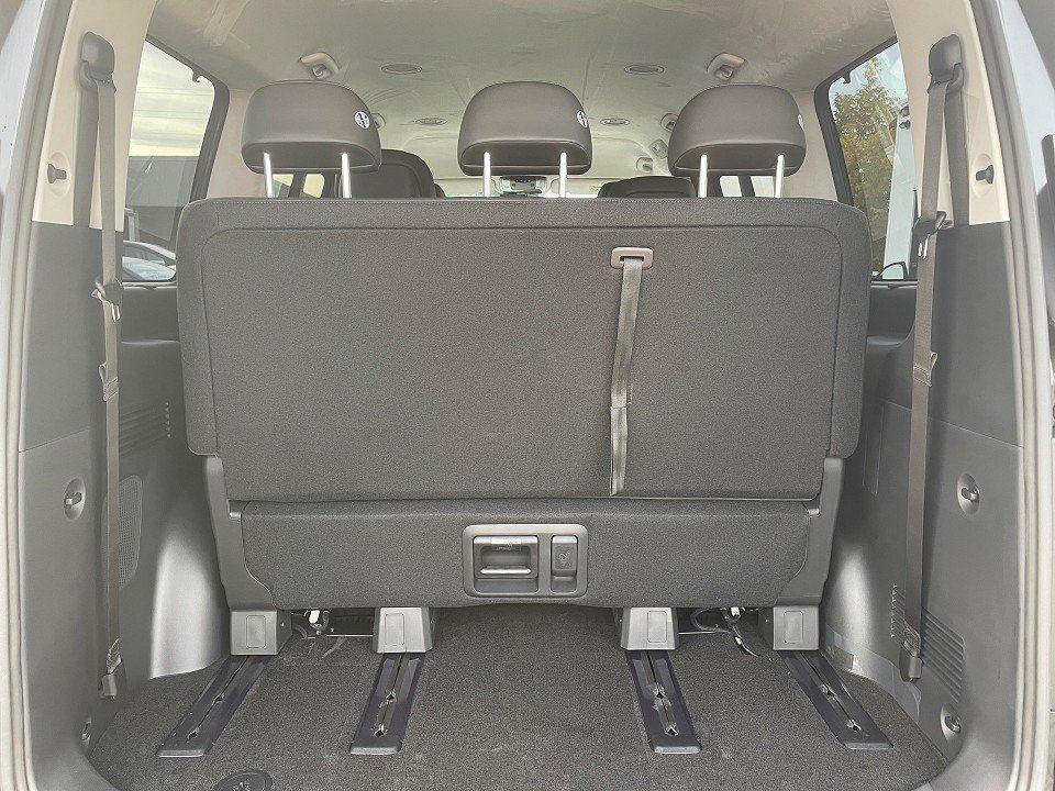 Fahrzeugabbildung Hyundai STARIA Hybrid 7-Sitzer SIGNATURE