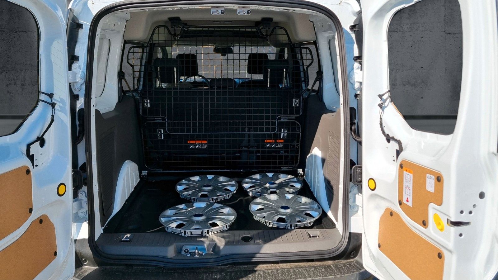 Fahrzeugabbildung Ford Transit Connect Kasten-DoKa L2 Trend