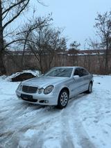 Mercedes-Benz E 220 Limousine CDI