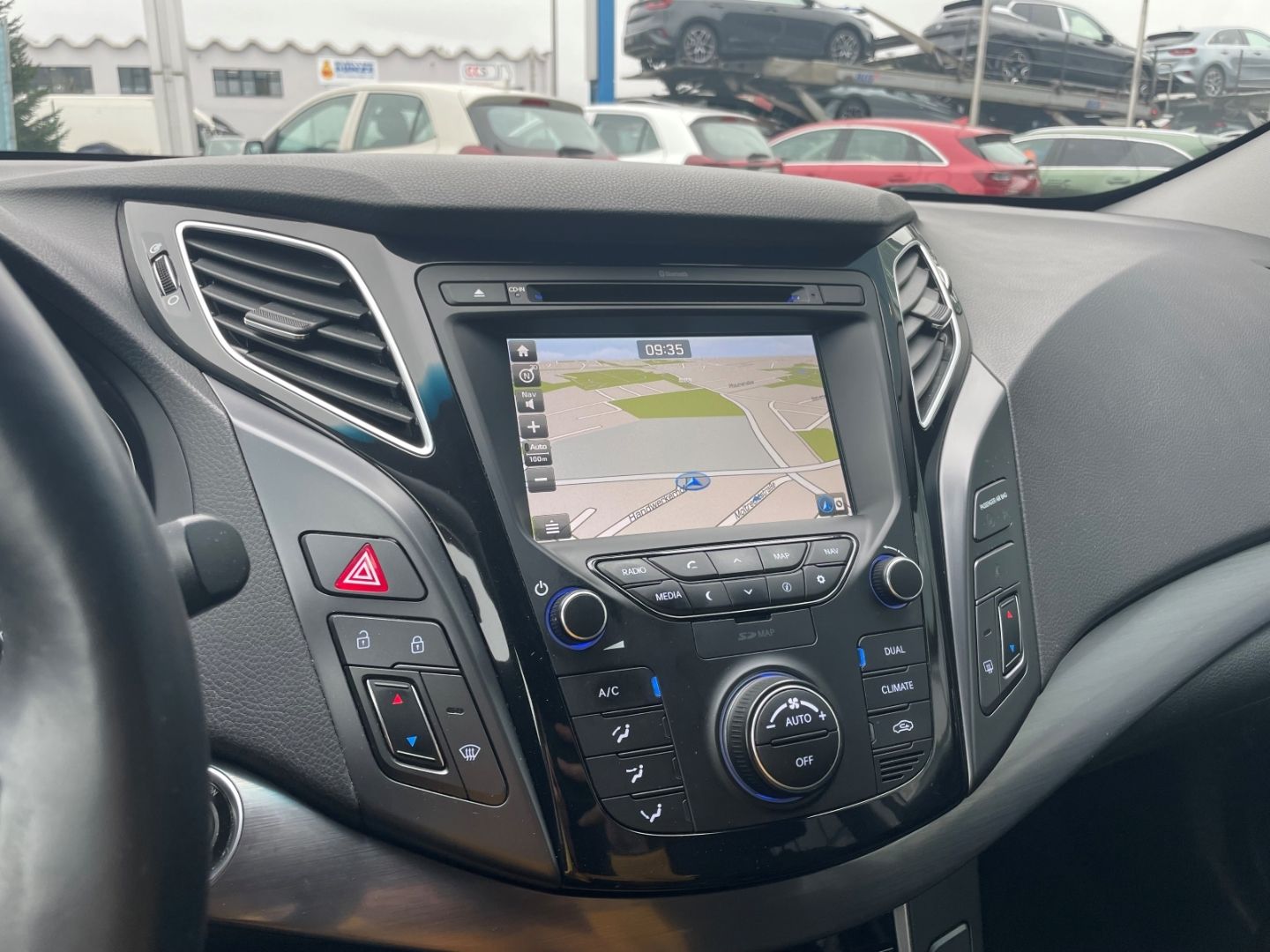 Fahrzeugabbildung Hyundai i40 cw Style Kamera Klima Tempomat Navi SHZ DAB