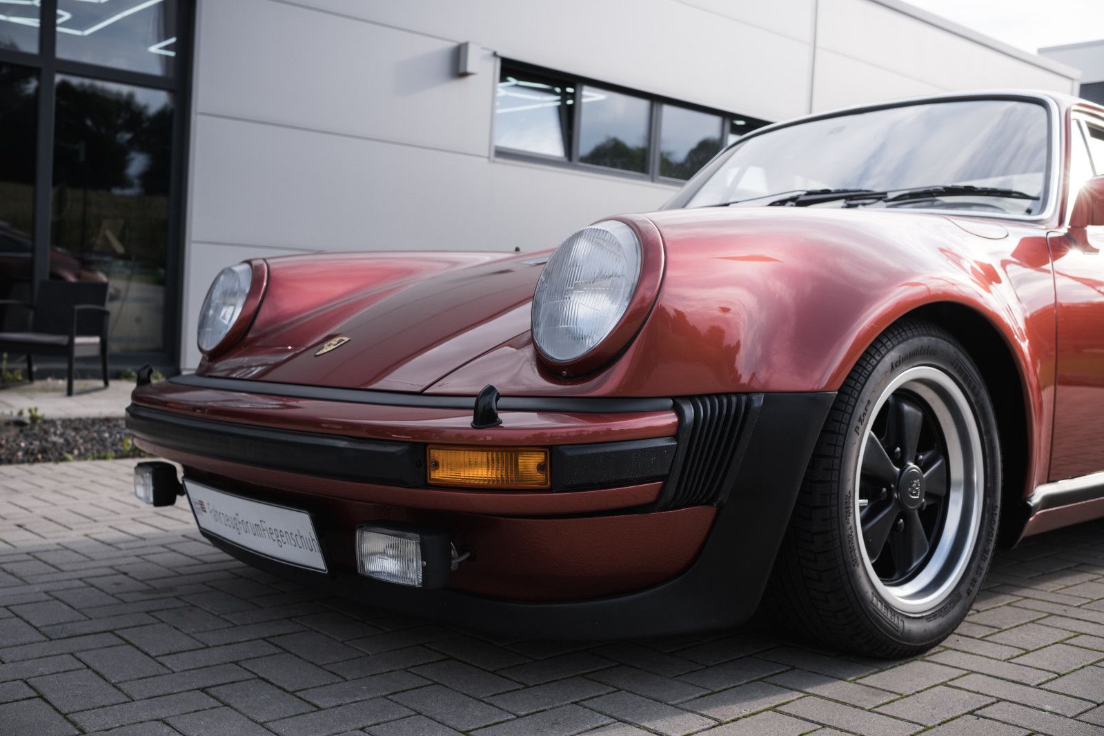 Fahrzeugabbildung Porsche 911/930 Turbo 3.0-Neuaufbau-dt. Fzg.-Matching N