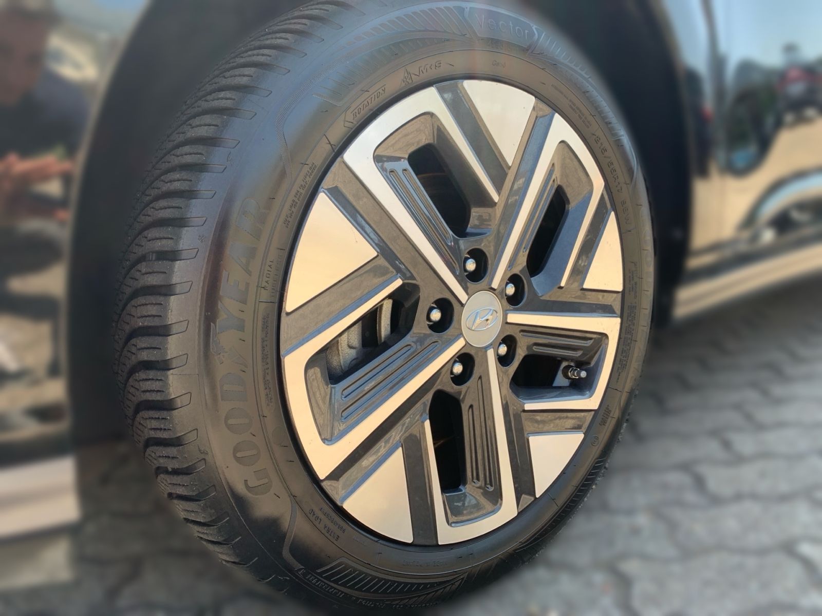 Fahrzeugabbildung Hyundai KONA Select Elektro 11kW OBC Kamera Sitzheizung