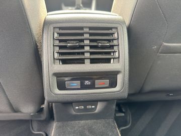 VW Golf VIII Lim.Highline Style Massage/Sportsitze, Bild 32