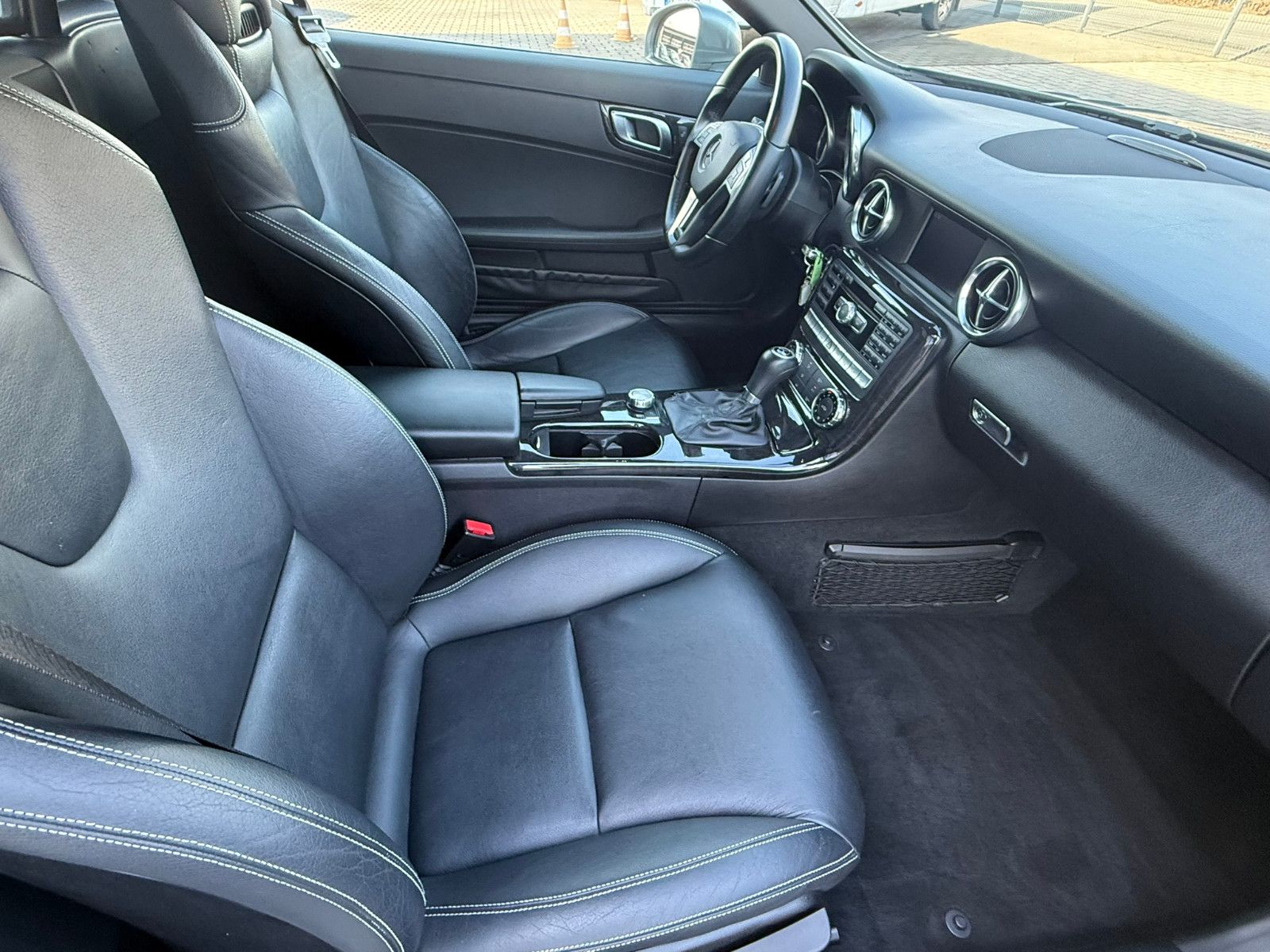 Fahrzeugabbildung Mercedes-Benz SLK 200 SLK Roadster  BlueEfficiency Edition 1