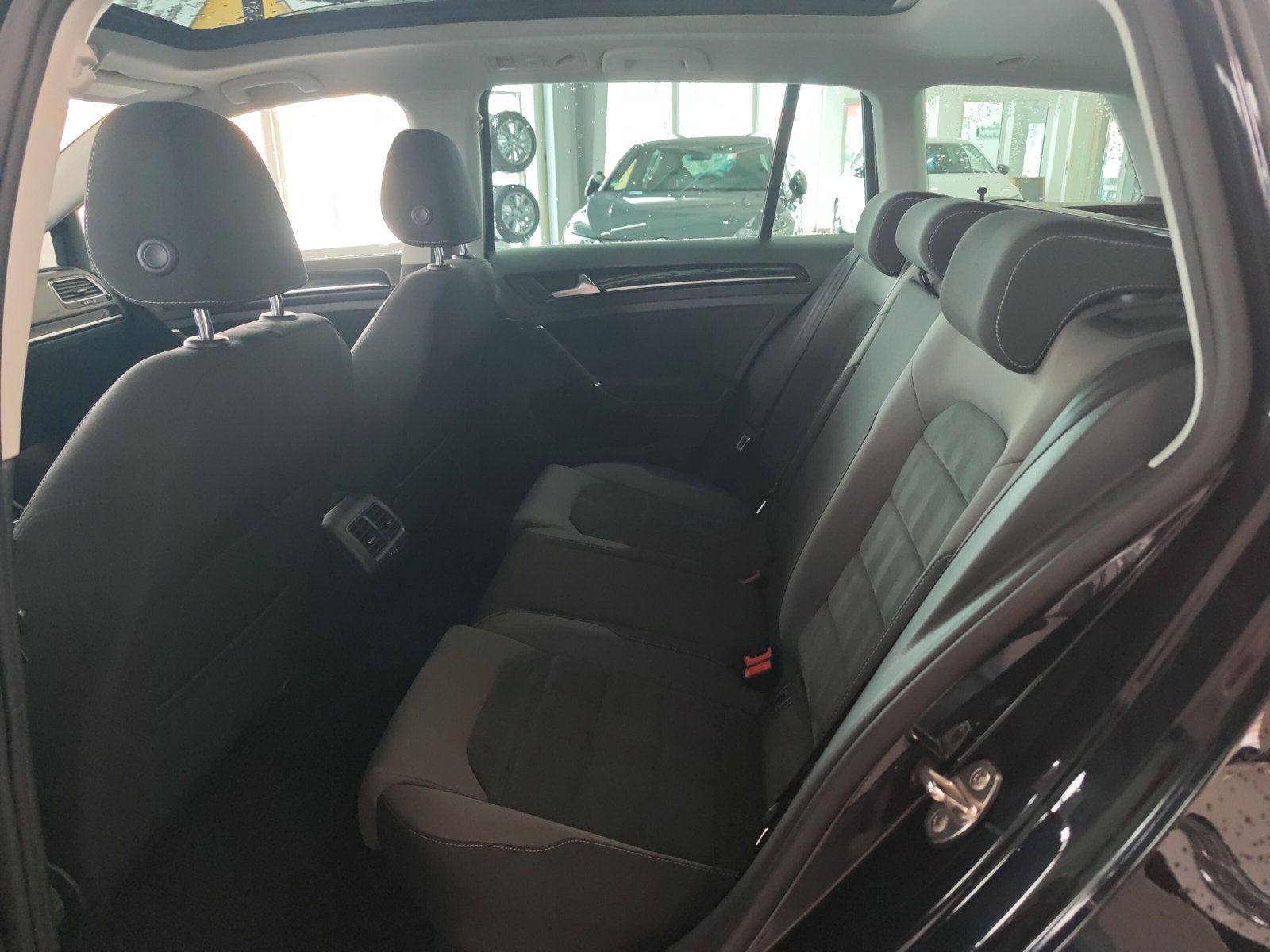 Golf Variant Highline TSi Navi ACC AZV PANO High